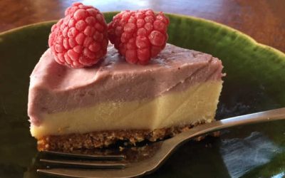 Raspberry And Cashew Cream Cheesecake